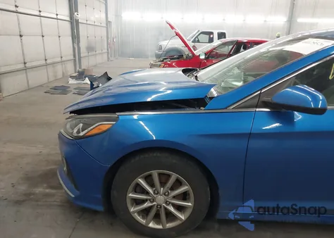 2018 Hyundai Sonata Se z USA, uszkodzony, nr VIN 5NPE24AF3JH600848